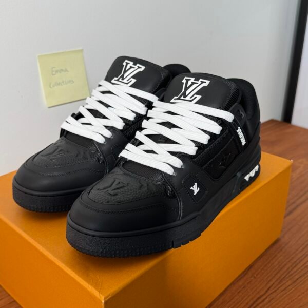 Classical Design Sneaker - Image 3