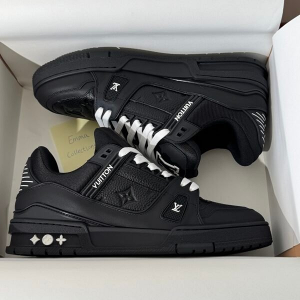 Classical Design Sneaker - Image 4