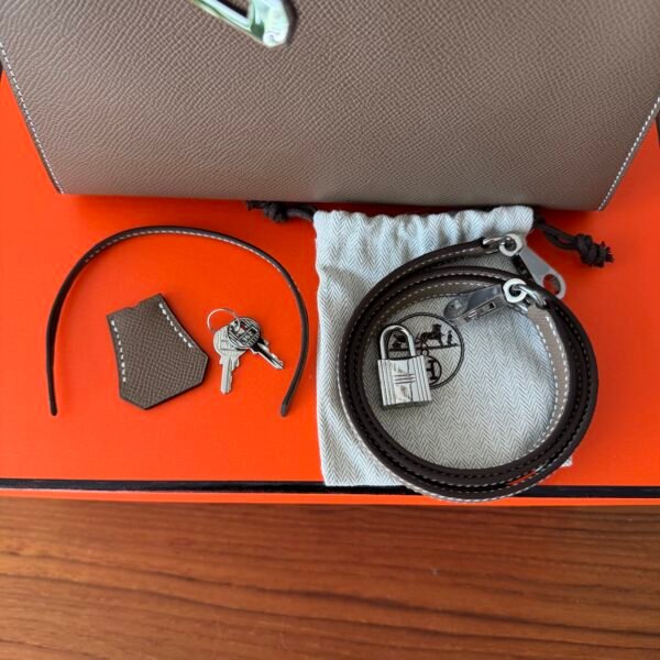Classical Leather Bag 25 - Image 3