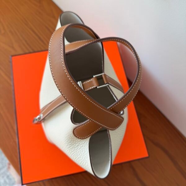 Classical Leather Bag 18 - Image 2